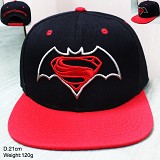 蝙蝠侠大战超人系列标志字母棒球帽（黑红）